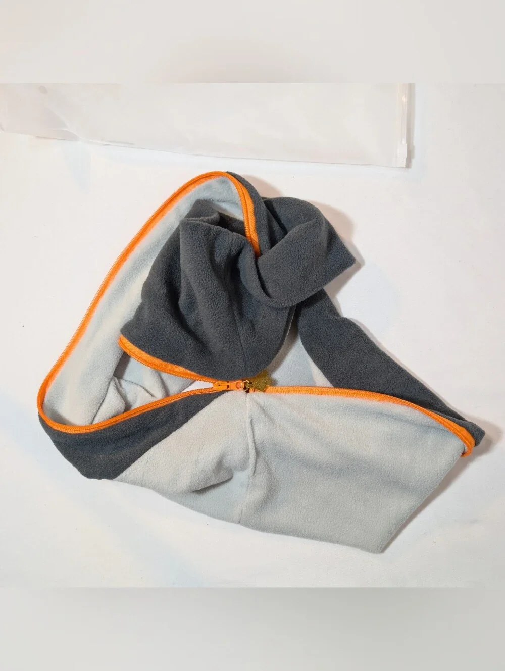 New Continuous Loop Scarf Möbius Strip VSauce Curiosity Box Gray Grey Orange
